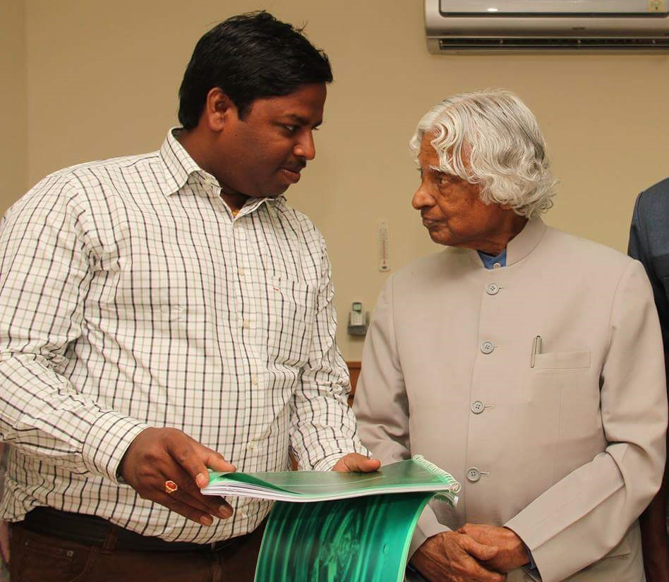 apj abdul kalam with sakthi agri clinic